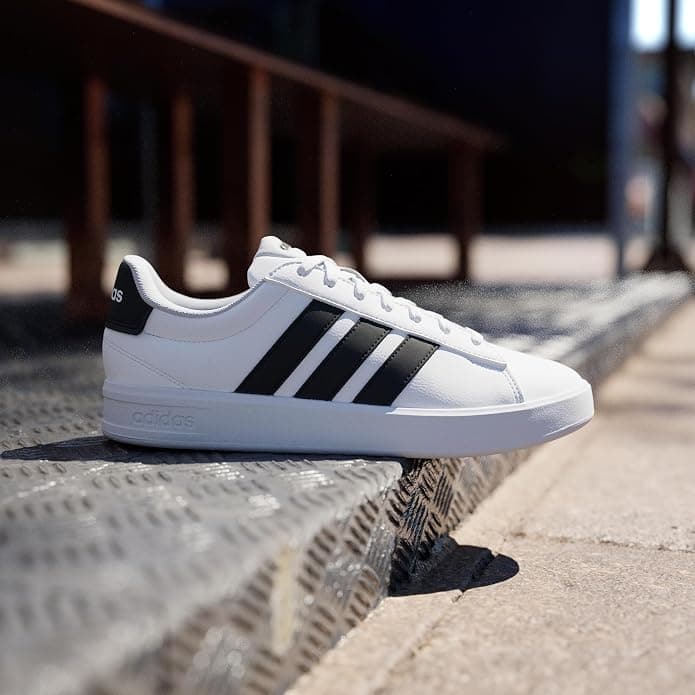 Adidas Grand Court Sneakers